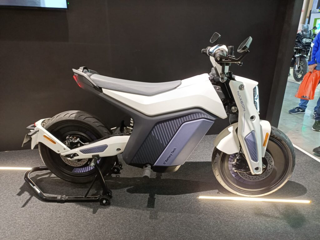 NAXEON  IAM MINI MOTORCYCLE-Kikonat