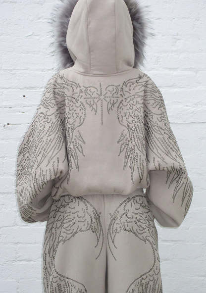 𝗙𝗮𝗹𝗹𝗲𝗻 𝗙𝗮𝘂𝘅 𝗙𝘂𝗿 𝗥𝗵𝗶𝗻𝗲𝘀𝘁𝗼𝗻𝗲 𝗭𝗶𝗽 𝗛𝗼𝗼𝗱𝗶𝗲