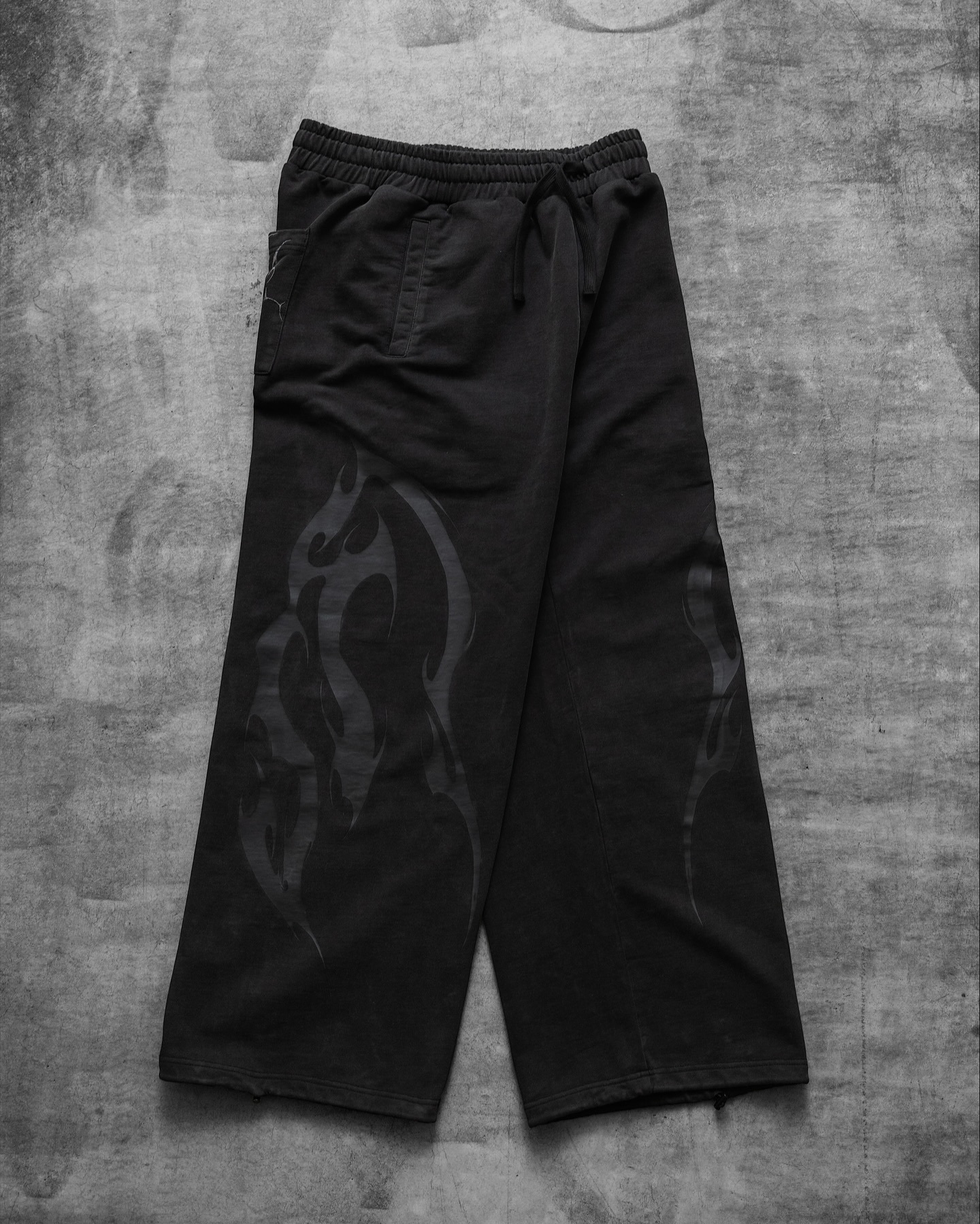 RENJI SWEATS | BLEACH-Uraldept Trendy Clothing Store