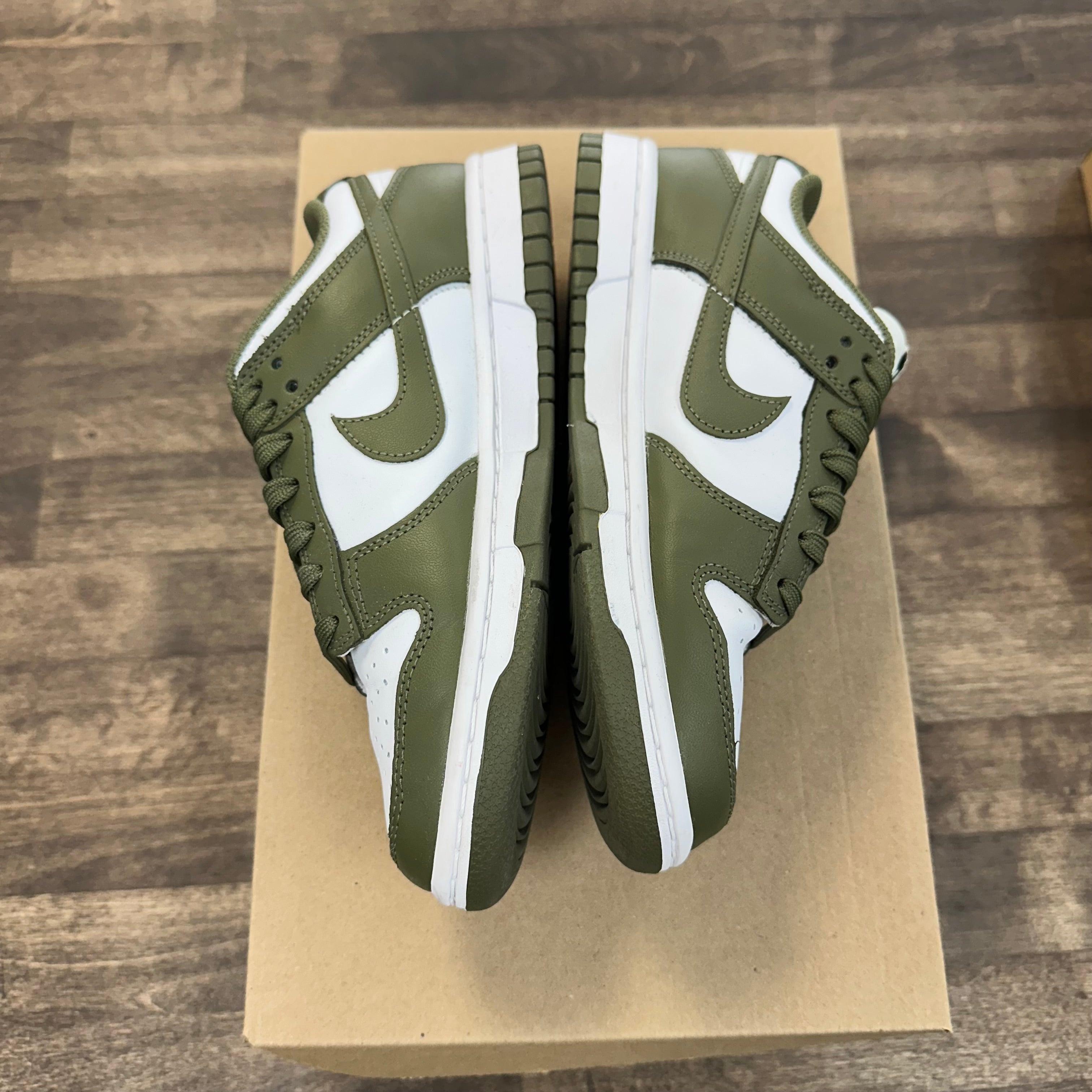 (W) Olive Dunk Low (USED, No Box)