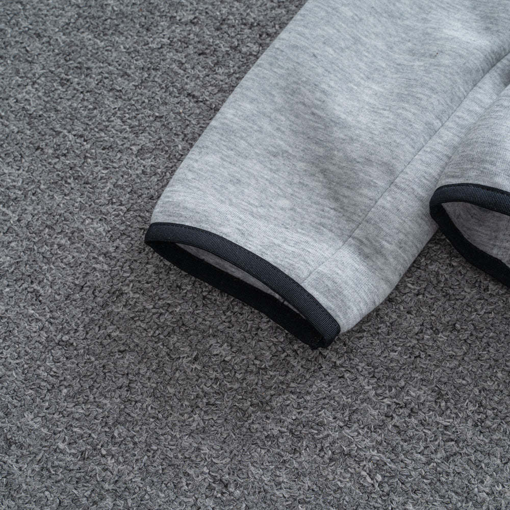Conjunto  Tech Fleece Cinza