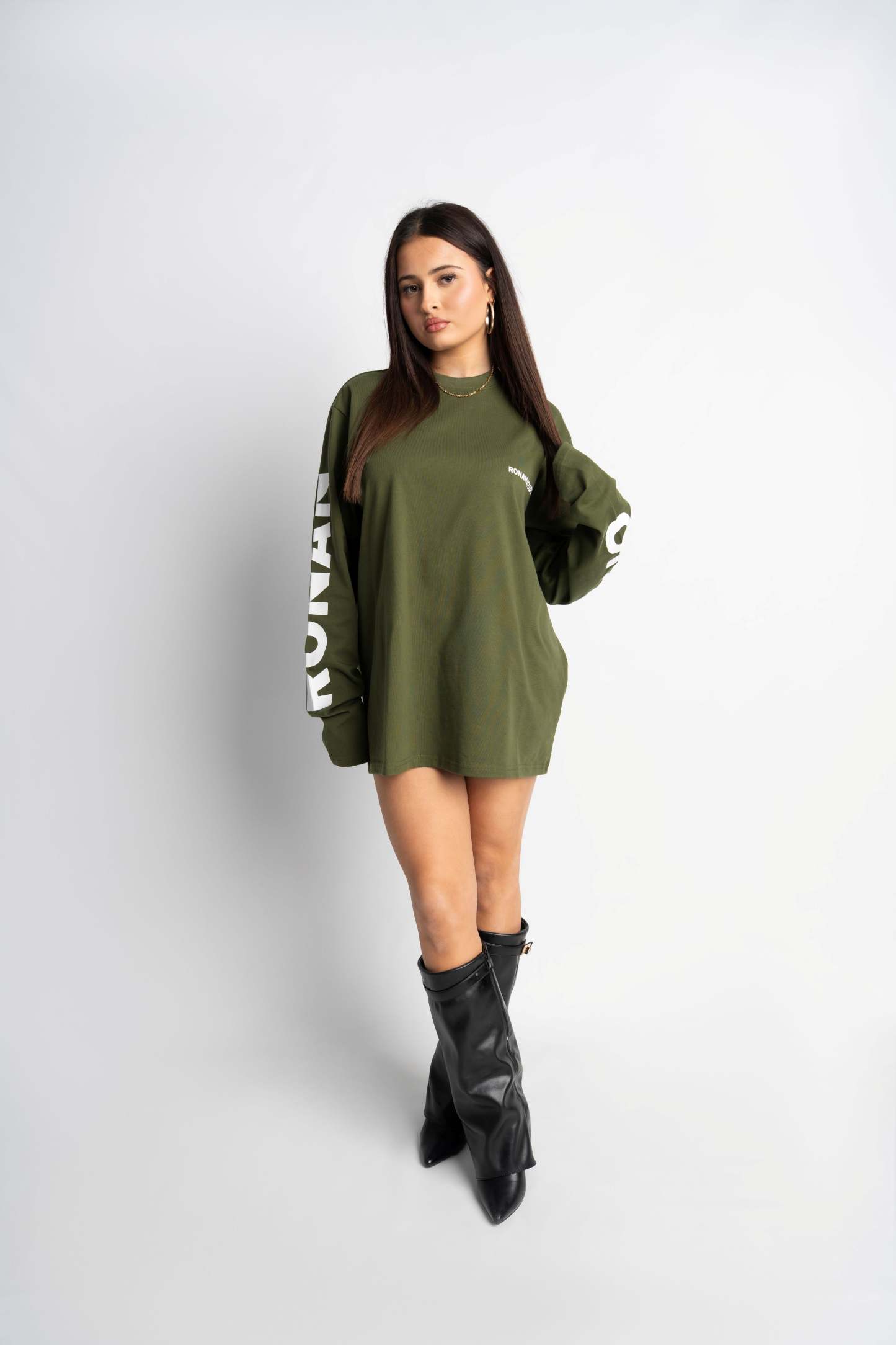 PRE-ORDER STUDIO OLIVE GREEN OVERSIZED LONGSLEEVE