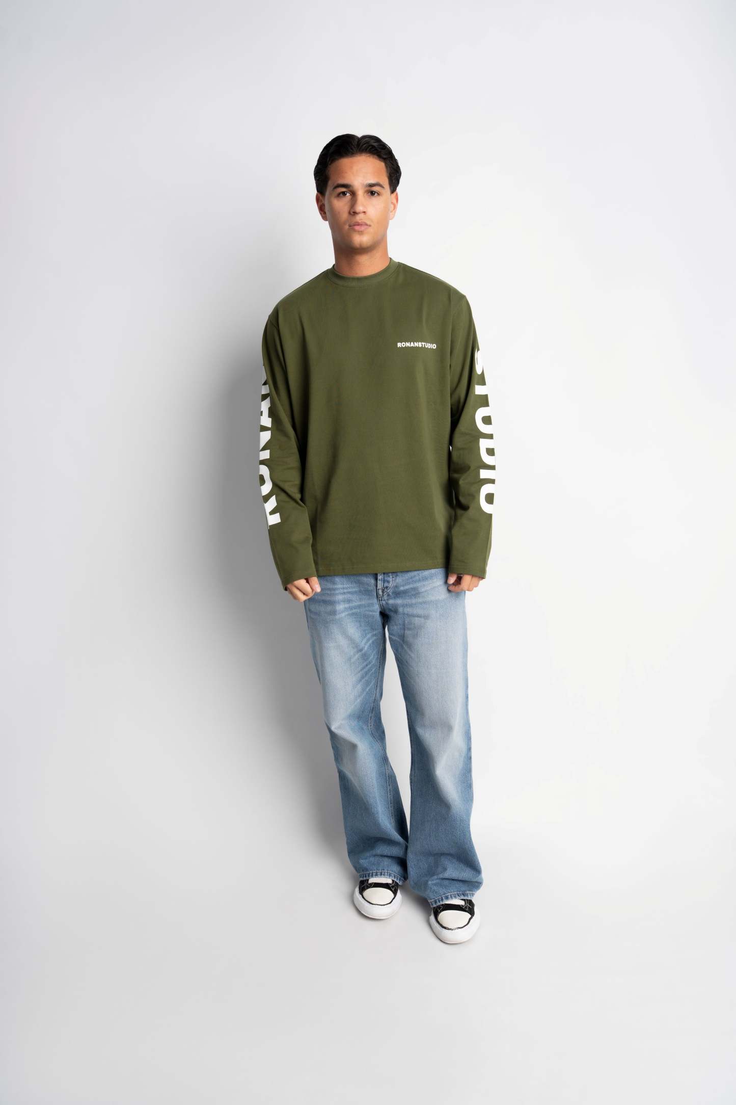 PRE-ORDER STUDIO OLIVE GREEN OVERSIZED LONGSLEEVE