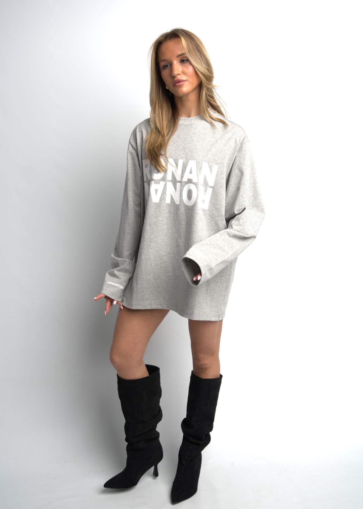 PRE-ORDER CLUB OVERSIZED LONGSLEEVE GREY