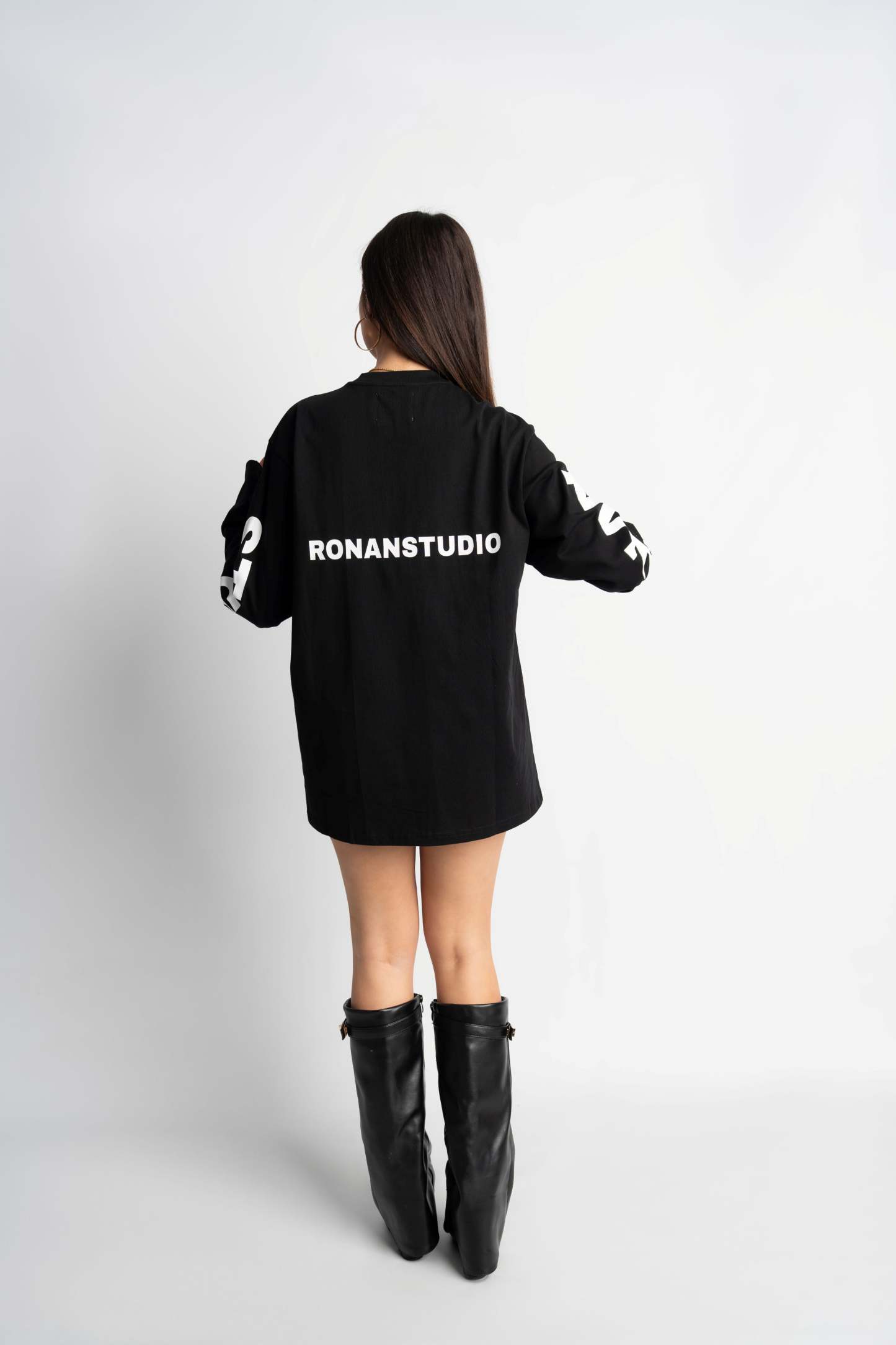 PRE-ORDER STUDIO BLACK OVERSIZED LONGSLEEVE