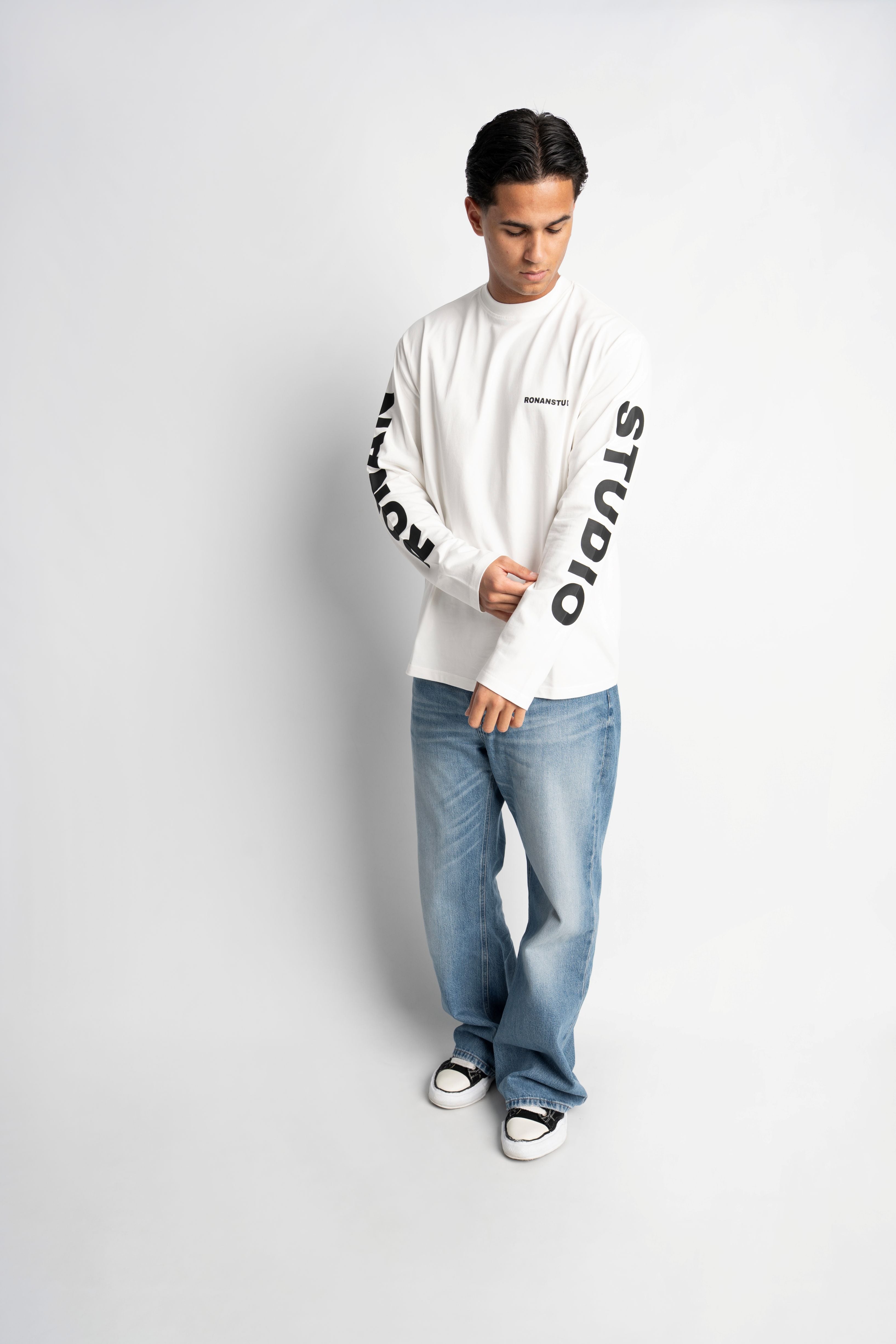 PRE-ORDER STUDIO WHITE OVERSIZED LONGSLEEVE