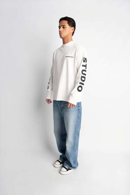 PRE-ORDER STUDIO WHITE OVERSIZED LONGSLEEVE