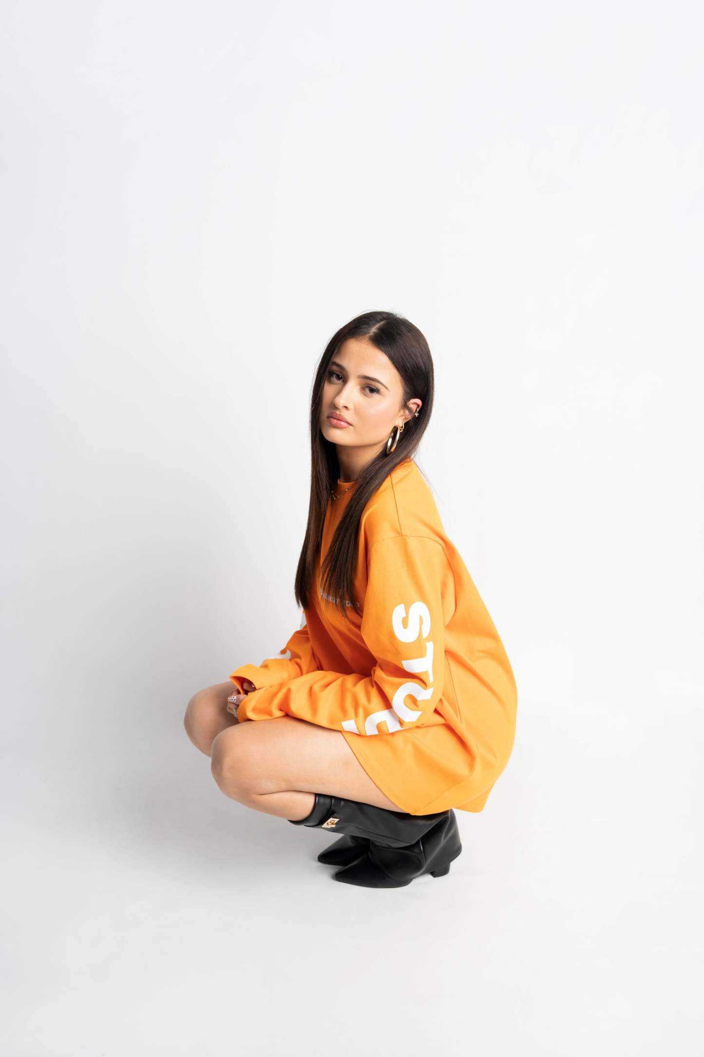 PRE-ORDER STUDIO ORANGE OVERSIZED LONGSLEEVE