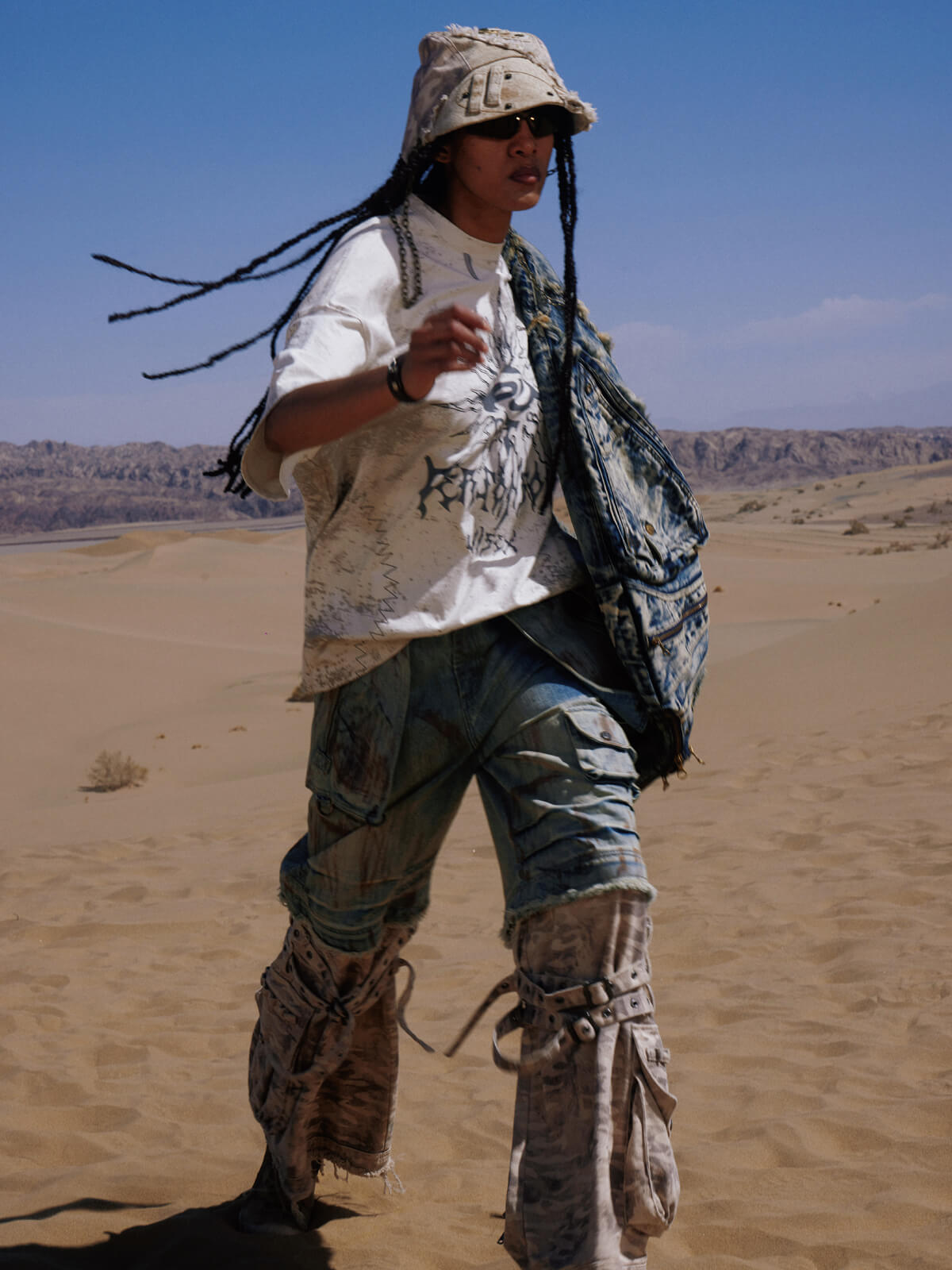 Personsoul Detachable Paneled Camo Baggy Jeans