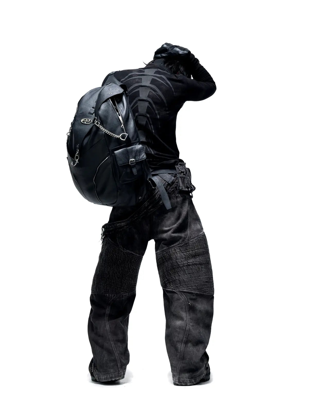 Temperature-Reactive Curved Jeans with Bag Set