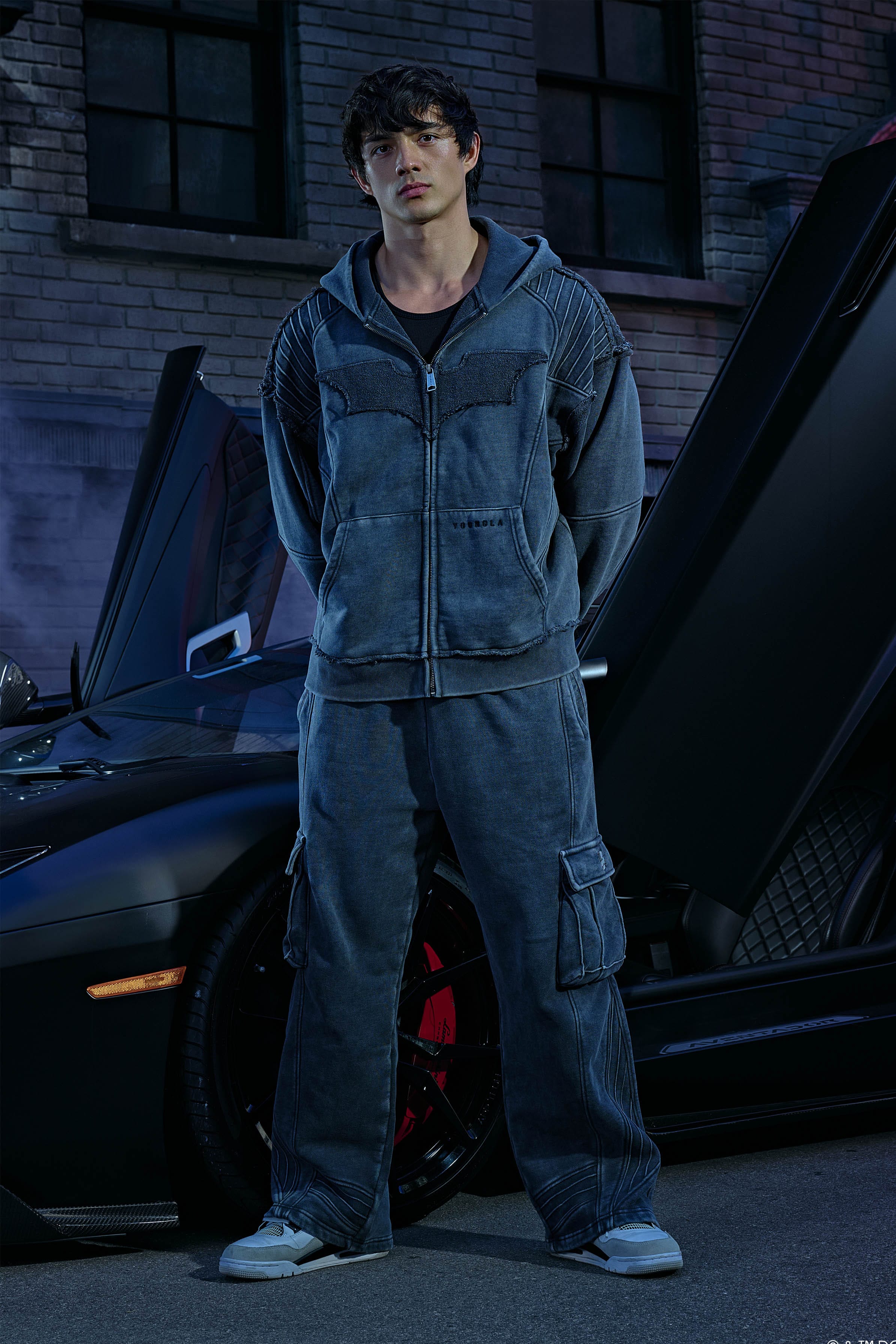 5209 - Batman Armored Zip-Ups