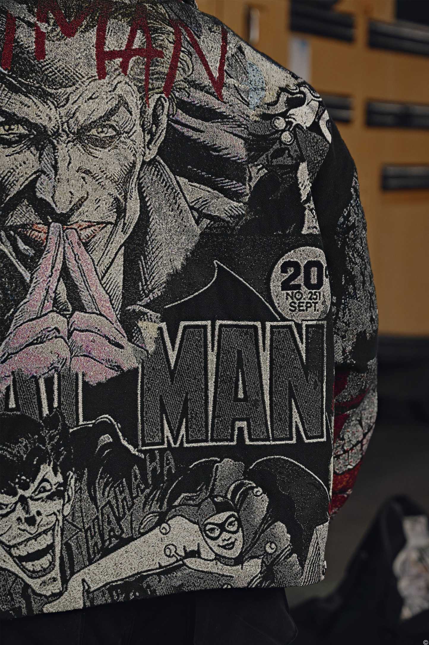 5177 - Batman Limited Edition Tapestry Jackets