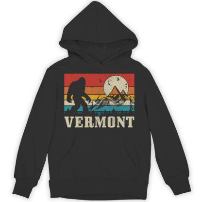 Vermont Bigfoot Vintage Mountains Hiking Camping Hunter Unisex Hoodie