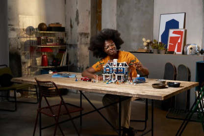 LEGO Stranger Things The Creel House