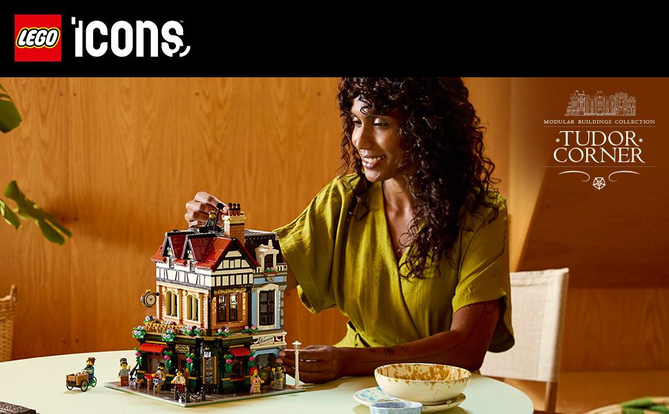 LEGO Icons Tudor Corner House