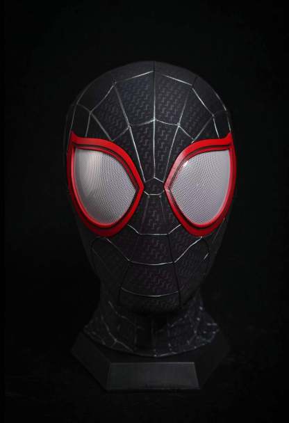 Black&Red Graffiti Style Mask