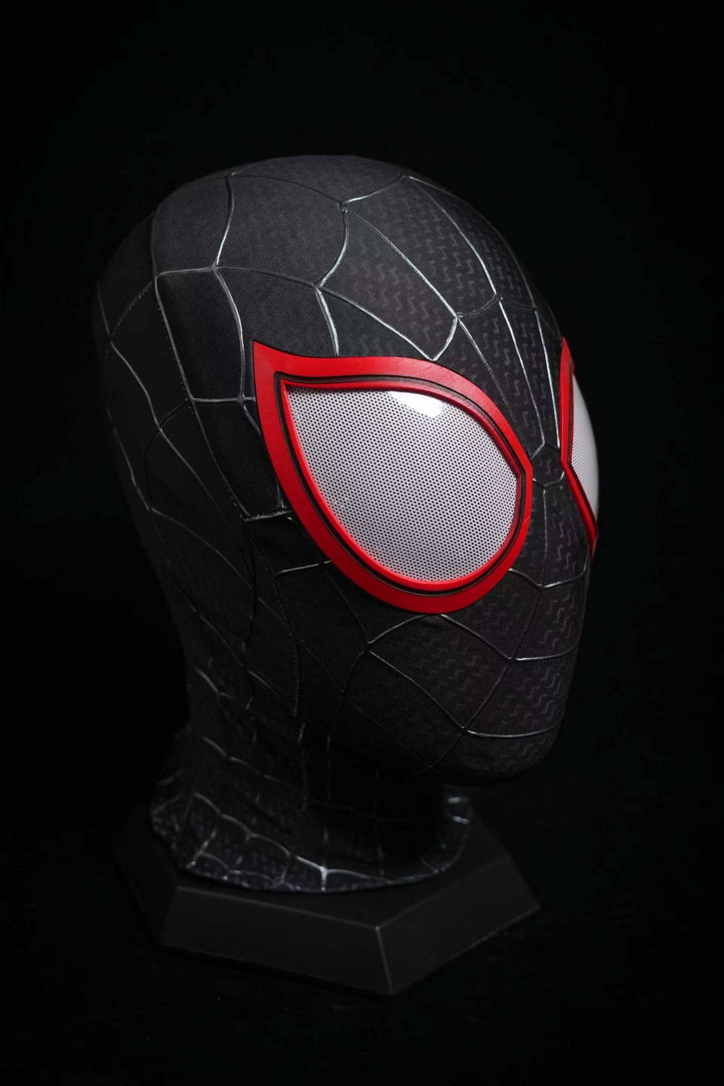 Black&Red Graffiti Style Mask