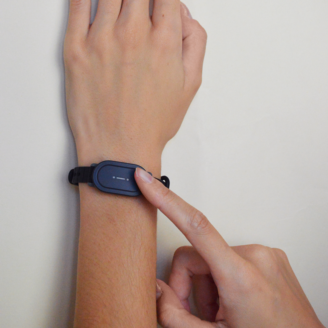 Bond Touch 4 • Long-Distance Bracelet