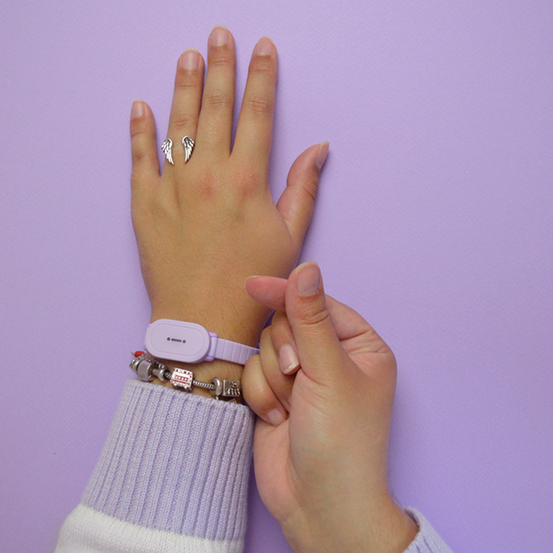 Bond Touch 4 • Long-Distance Bracelet