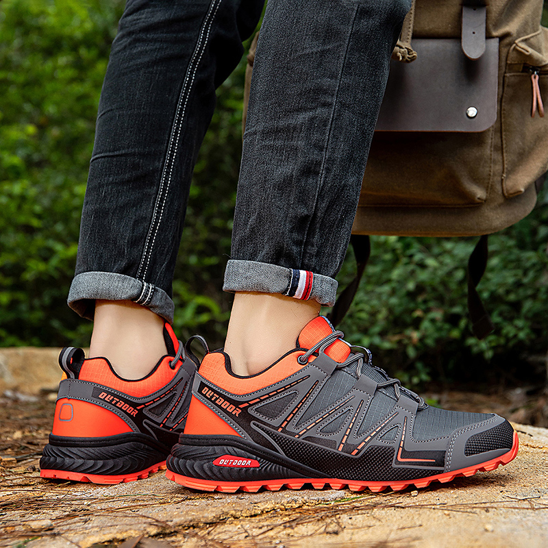 Scarpe ortopediche dal design ergonomico per dolori alla schiena, alle articolazioni e ai piedi: adatte a tutti gli uomini