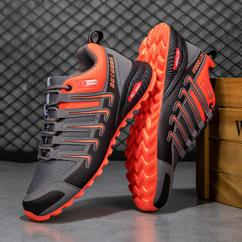 Scarpe ortopediche dal design ergonomico per dolori alla schiena, alle articolazioni e ai piedi: adatte a tutti gli uomini