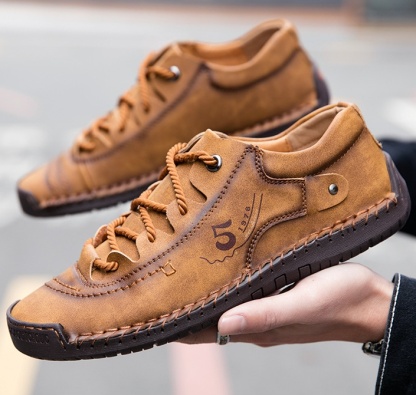 Scarpe ortopediche mediche Linokyr®: progettate ergonomicamente per alleviare il dolore alla schiena, ai piedi e alle articolazioni.