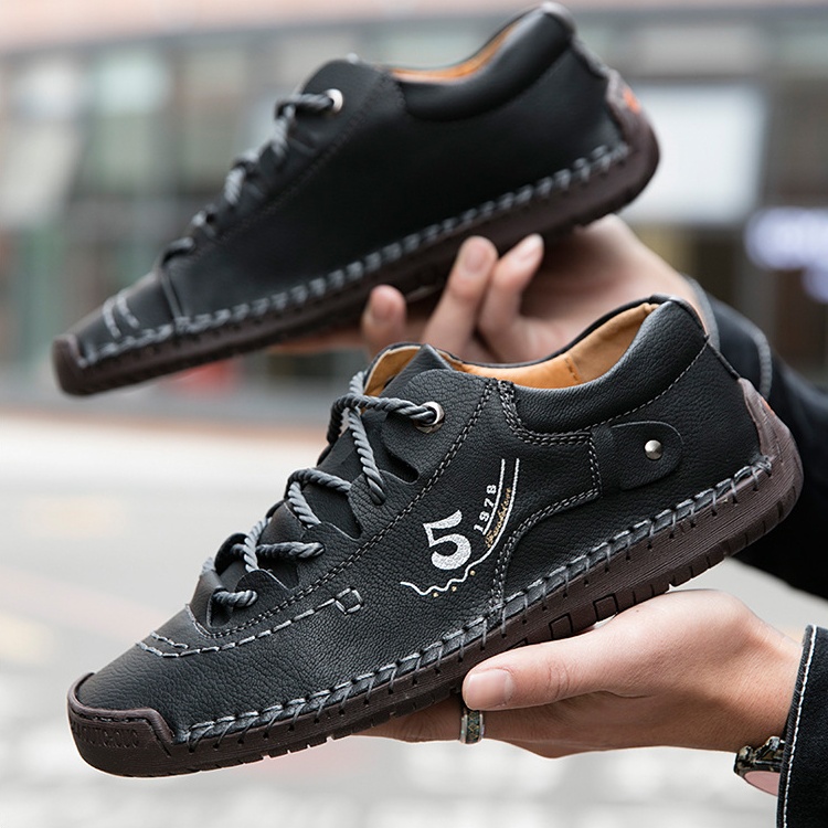 Scarpe ortopediche mediche Linokyr®: progettate ergonomicamente per alleviare il dolore alla schiena, ai piedi e alle articolazioni.