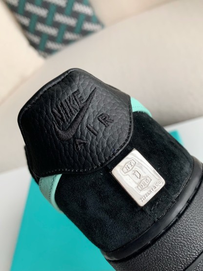  Air Force 1 Low x Tiffany & Co 1837  