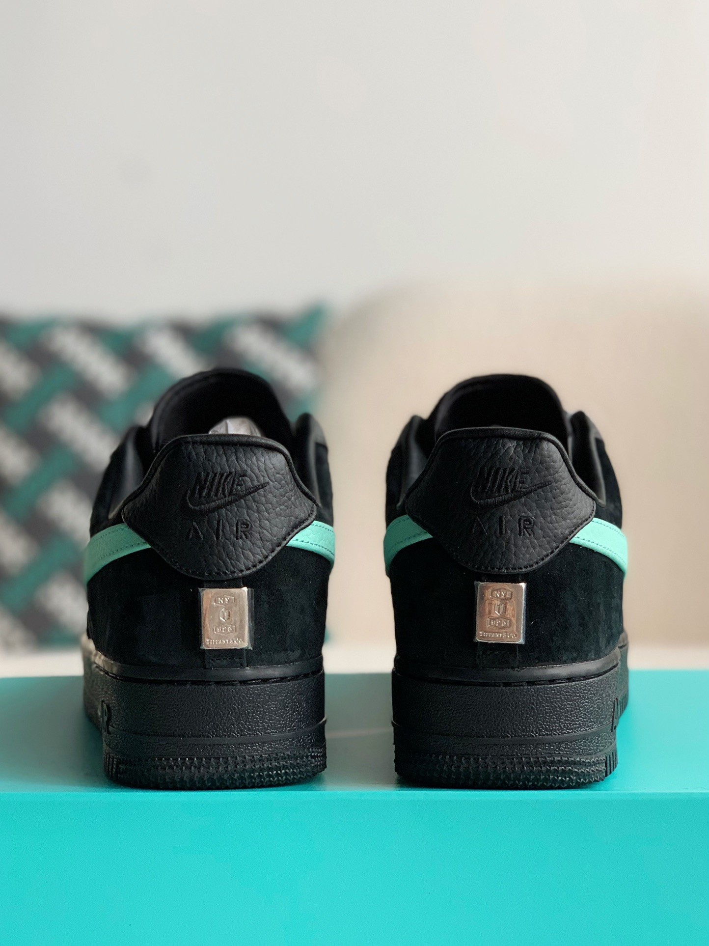  Air Force 1 Low x Tiffany & Co 1837  