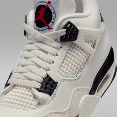 Air Jordan 4 Retro “Flight Club”