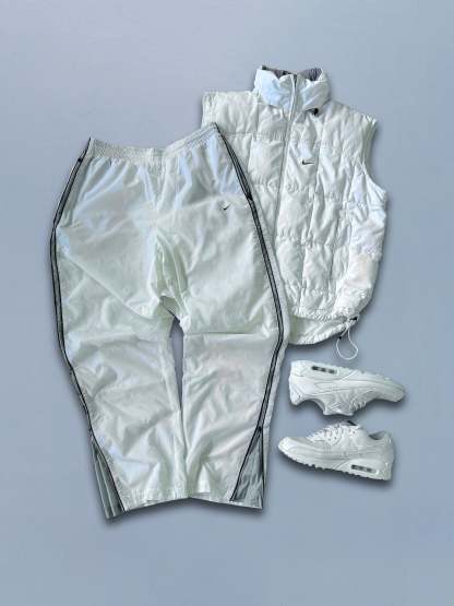 VINTAGE OUTFIT MYSTERY BOX (2 PIECES)