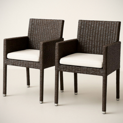 Lot de 2 chaises de jardin en résine tressée marron avec coussin blanc, 54x60x87 cm