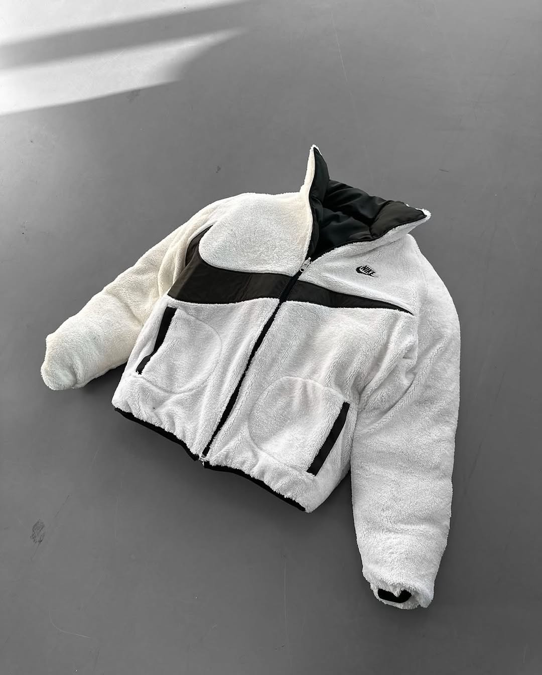 Reversible Classic Insulated Jacket (Unisex)