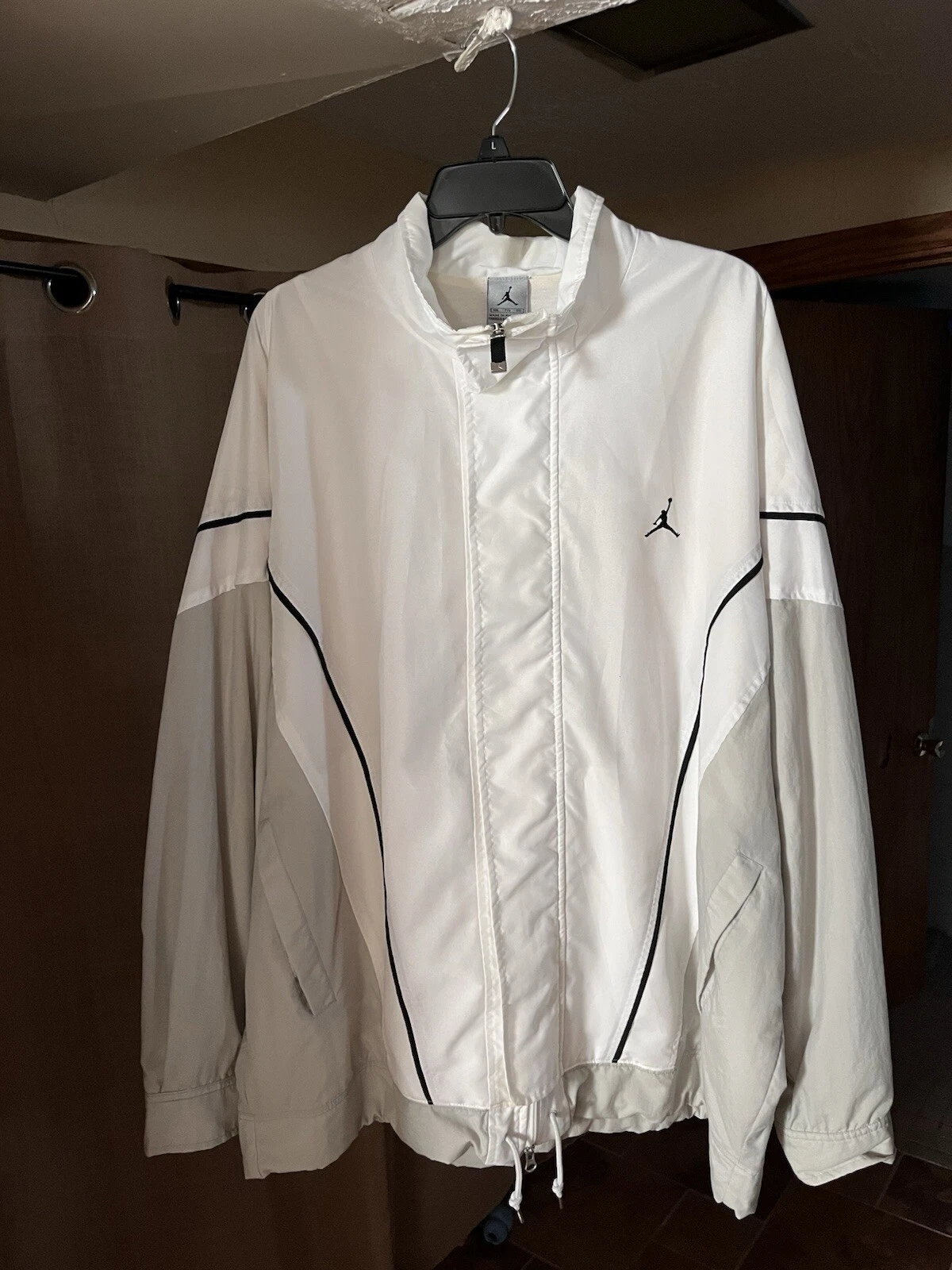 vintage air jordan jacket White Grey Size XXL