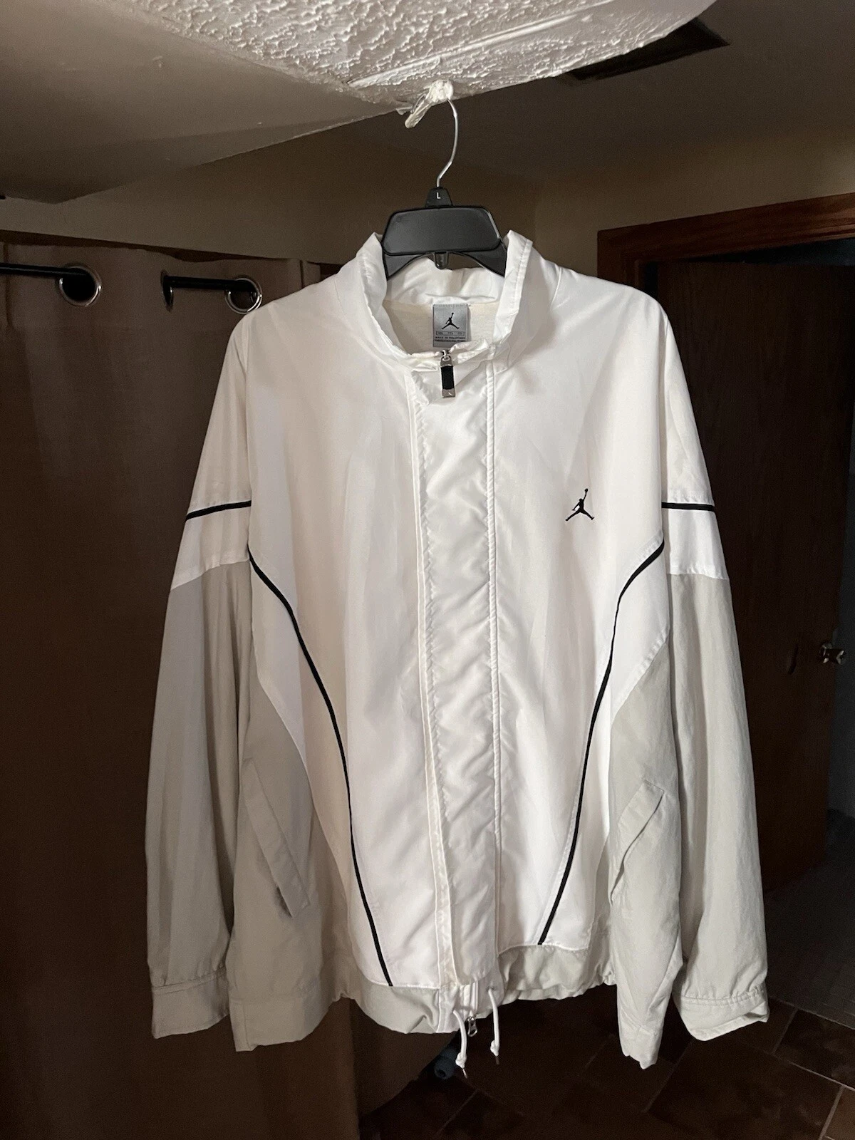 vintage air jordan jacket White Grey Size XXL