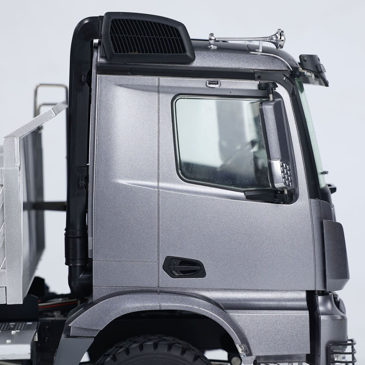 1/14 Scale 5701 RTR RC Dump Truck 4x4 Remote Control Tipper Car Ready To Go With Sound Light Battery Transmitter Model