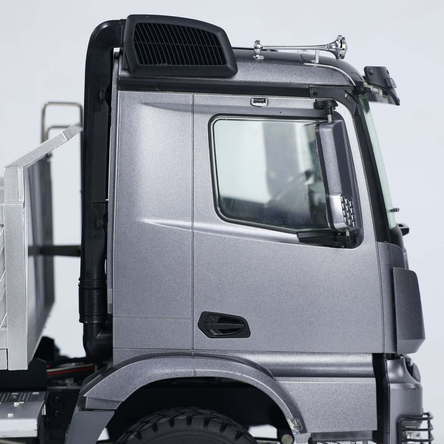 1/14 Scale 5701 RTR RC Dump Truck 4x4 Remote Control Tipper Car Ready To Go With Sound Light Battery Transmitter Model