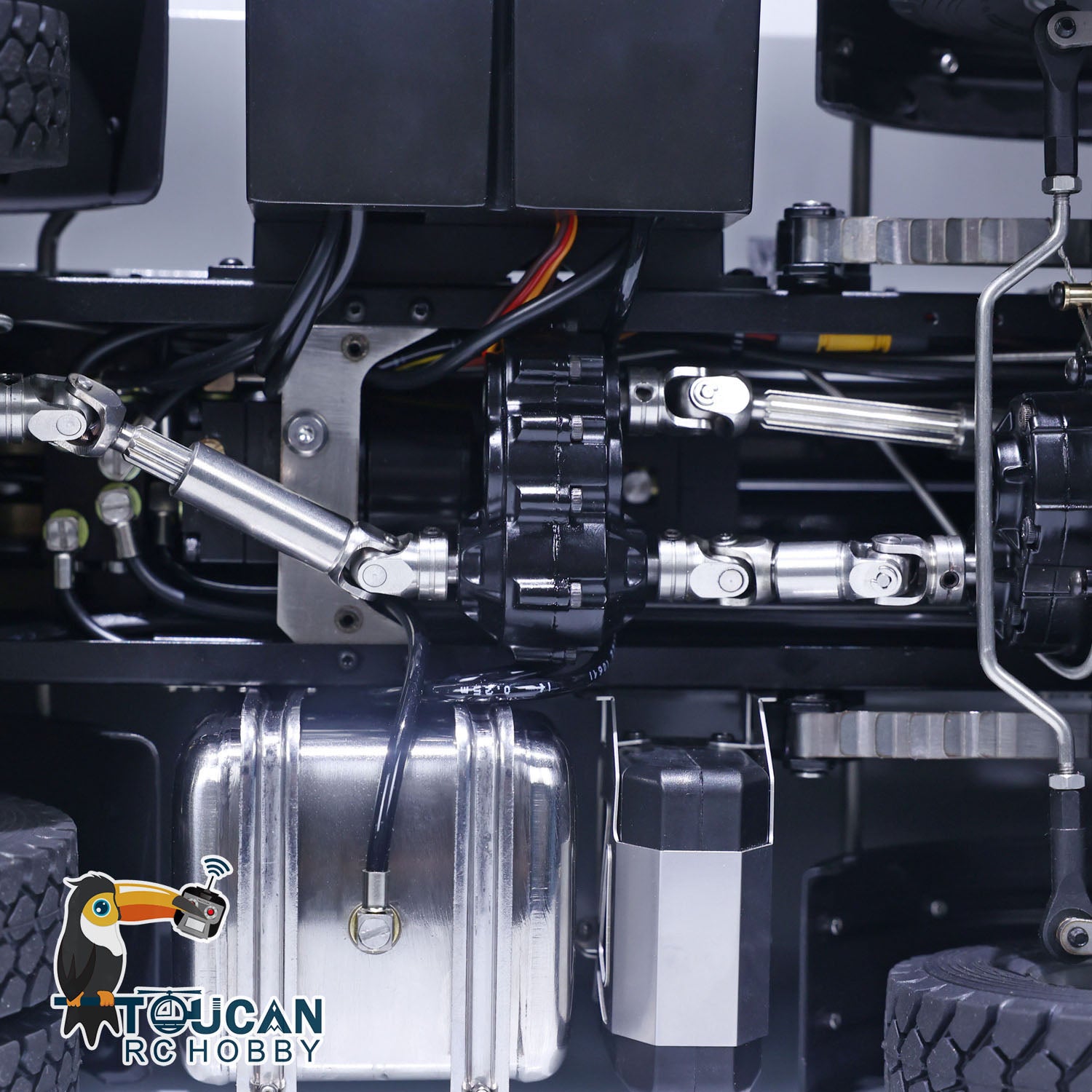 1/14 8X8 RC Hydraulic Dumper Truck K3365 Metal Ready To Run Tipper Remote Control Cars Models DIY Toy ST8 Transmitter