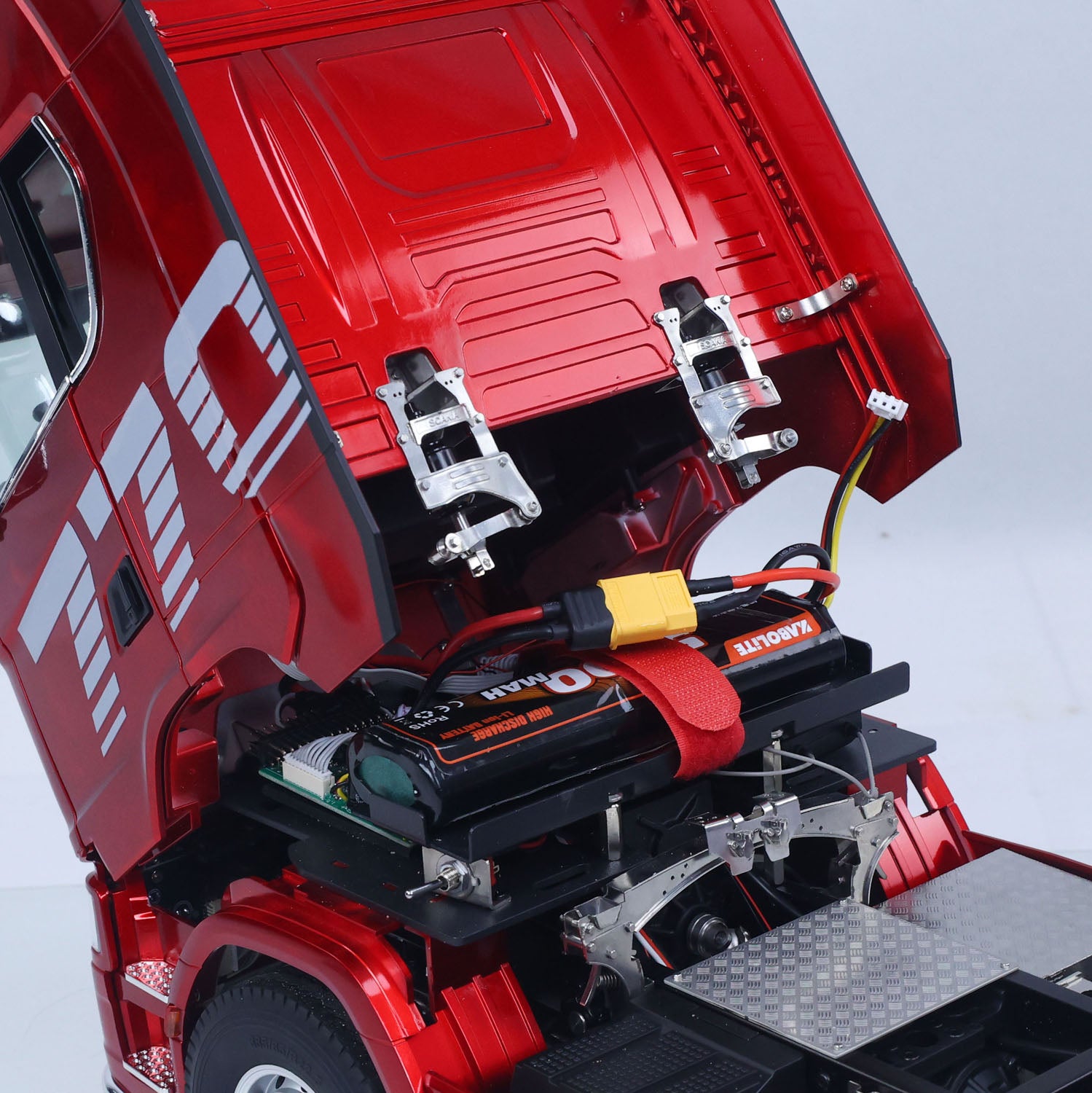 Fast Free Shipping for EU KABOLITE 1/14 770S 100 RC Tractor Truck 6x6 Remote Control Lorry Car 2Speed Gearbox Differential Lock Battery Radio RTR Model