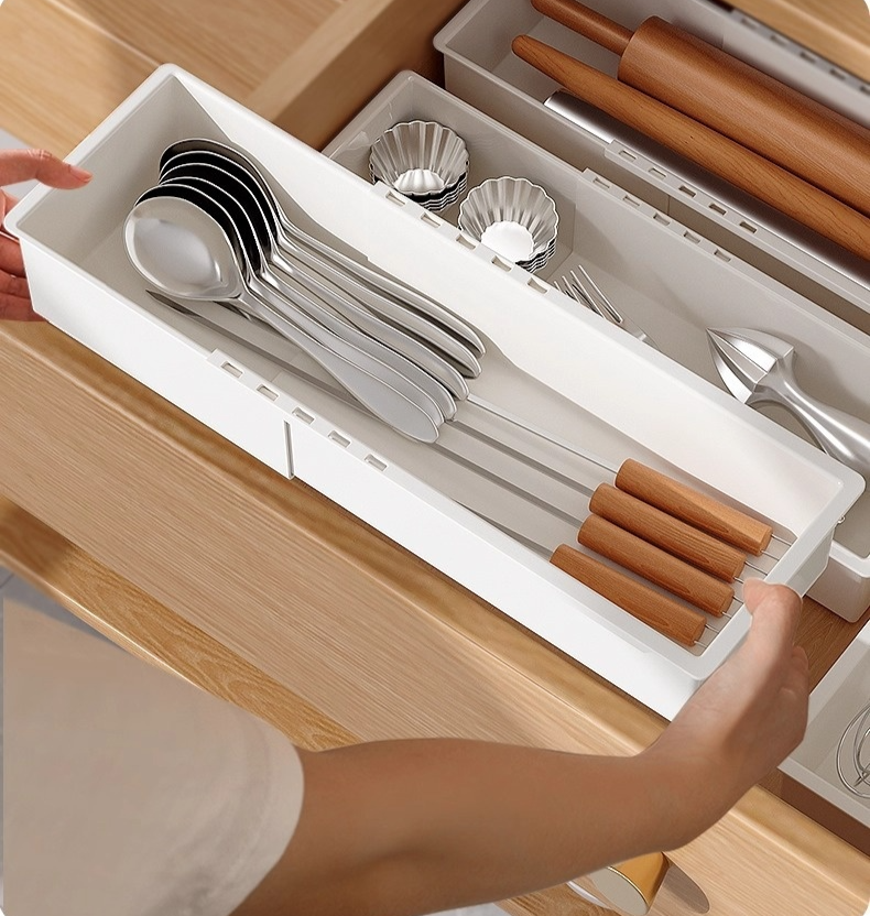 Bővíthető fiókrendszerező alsóneműkhöz fehér színben