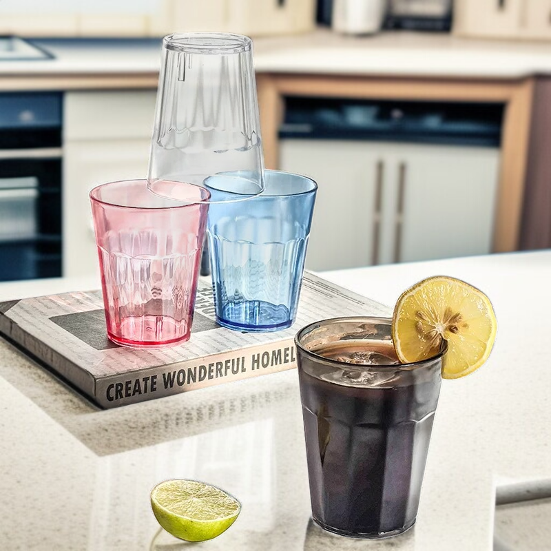 Élelmiszer minőségű műanyag ivópoharak