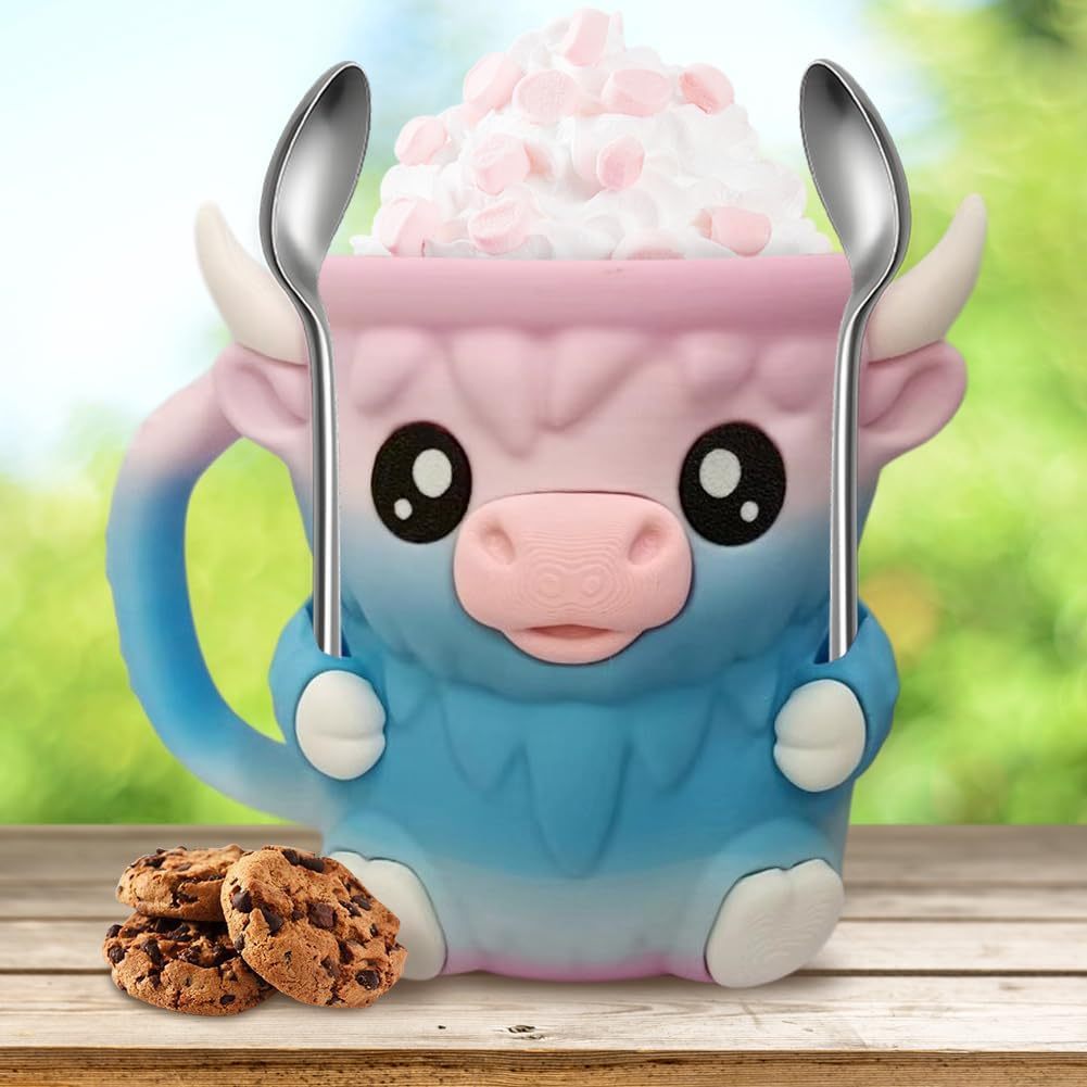 🎉Last Day 60% OFF⏰️Highland Cow Ice Cream Pint Holder, Reusable Ice Cream Pint Sleeve with Antifreeze Handle & Spoon, Cute Cow Themed Cooler for Dessert, Popsicle, Beer Can, Funny Highland Cow Gifts & Cream Lovers