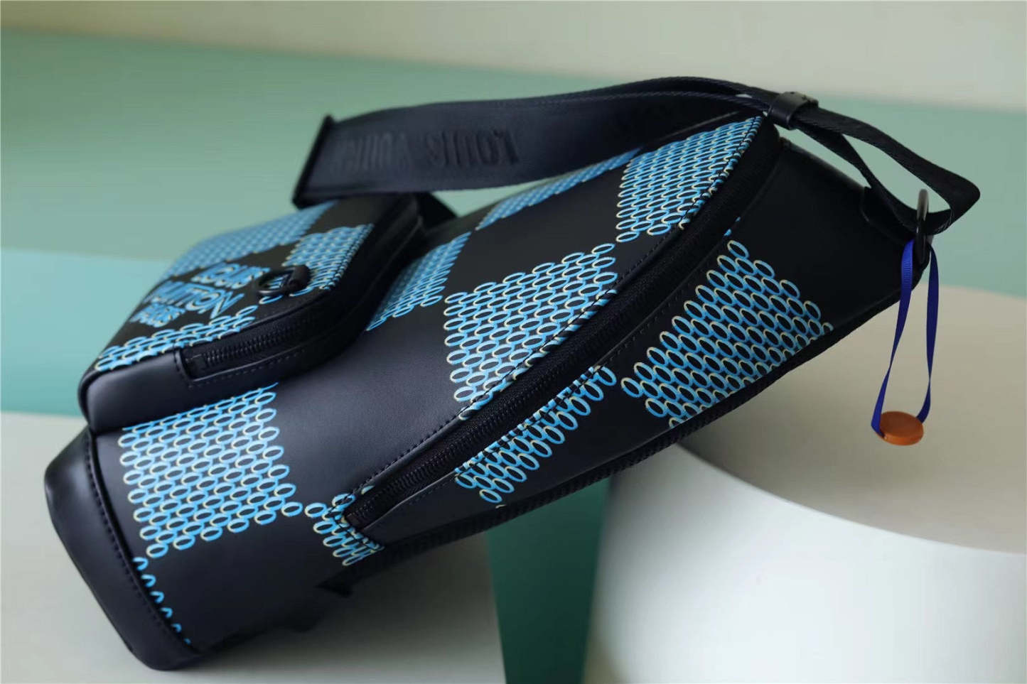 LV Racer Damier Spray Blue For Men, Backpacks 16in/41cm LV��