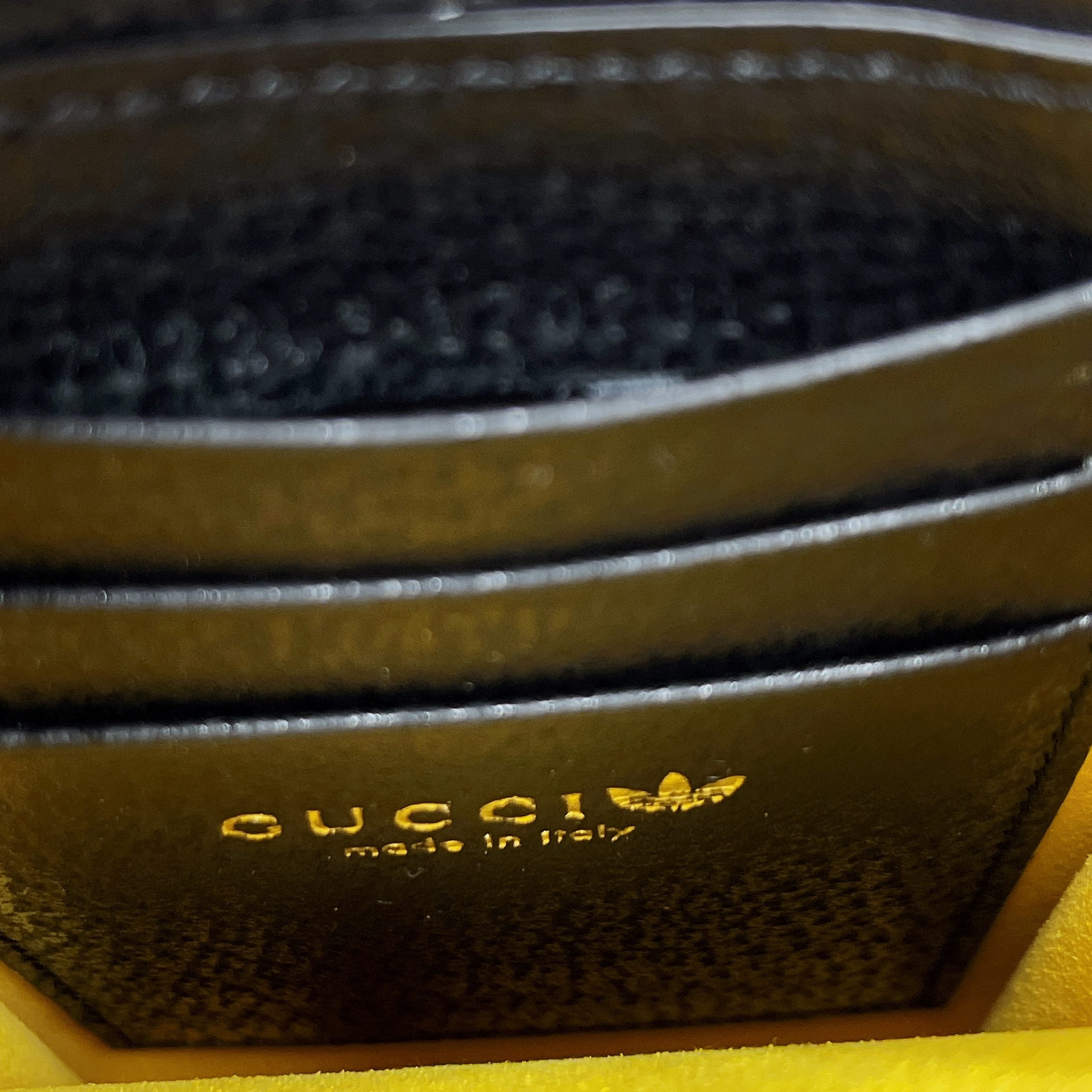 gg x Adidas Phone Case Yellow For Women, Women’s Bags 7.3in/18cm gg‎