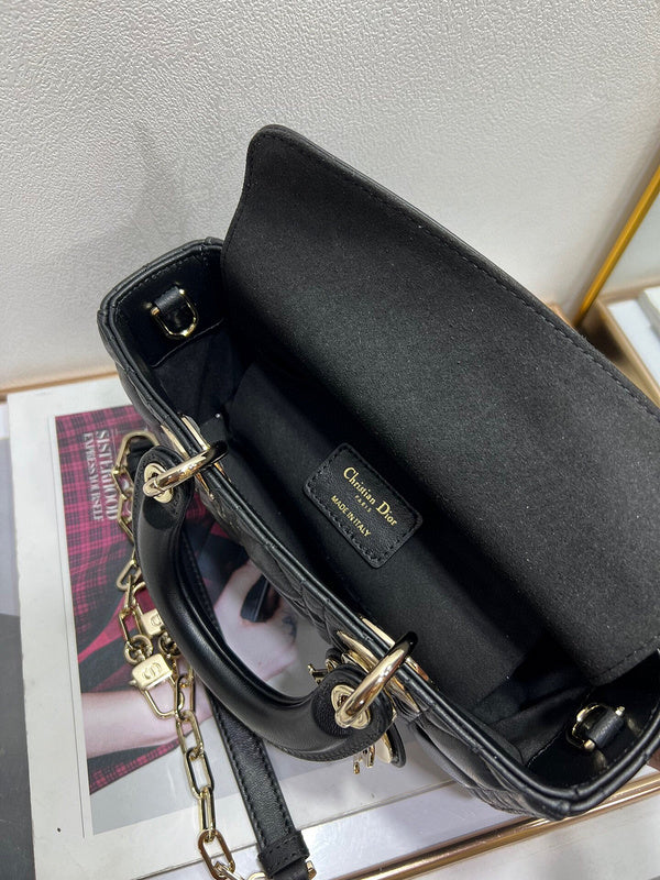 ELE - Dir Bags - 701