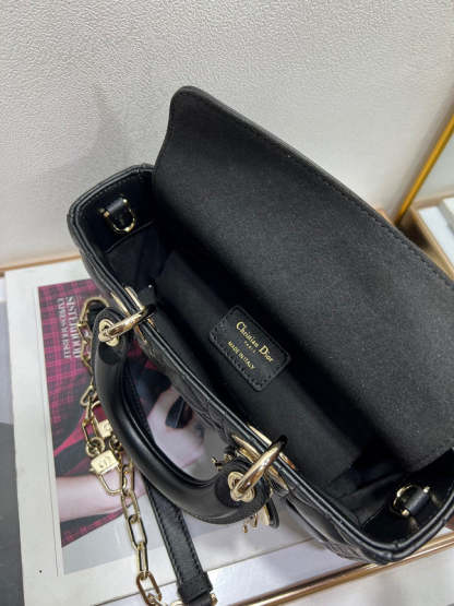 ELE - Dir Bags - 701