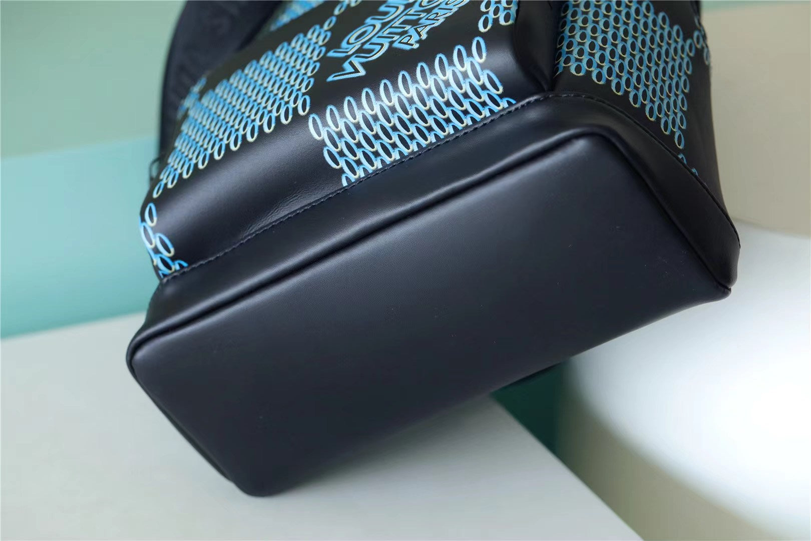 LV Racer Damier Spray Blue For Men, Backpacks 16in/41cm LV��