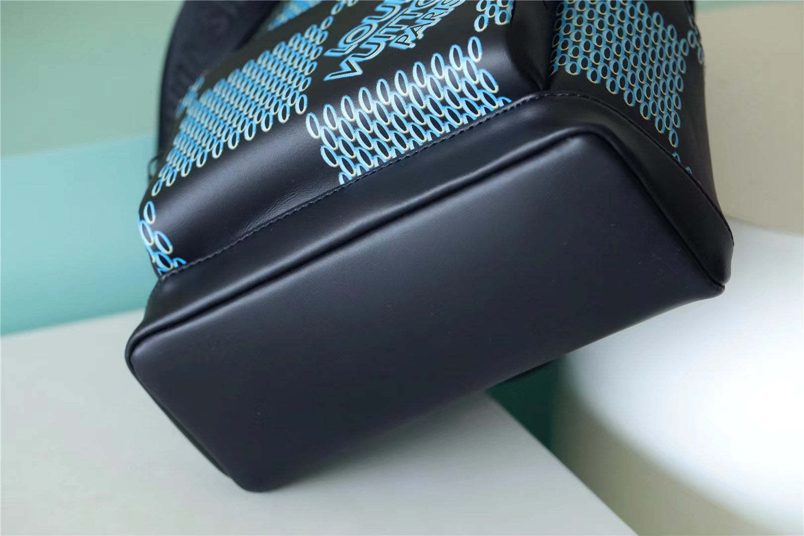 LV Racer Damier Spray Blue For Men, Backpacks 16in/41cm LV��