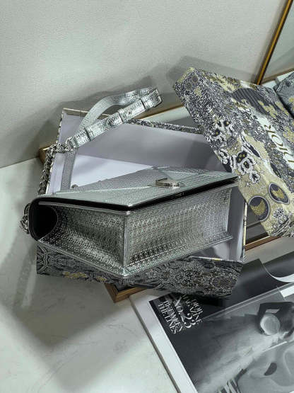 ELE - Dir Bags - 647