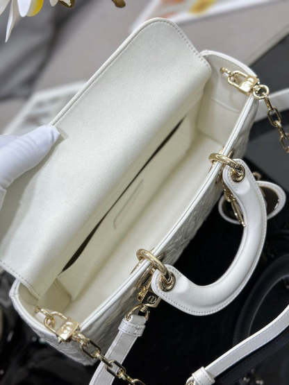 ELE - Dir Bags - 1221